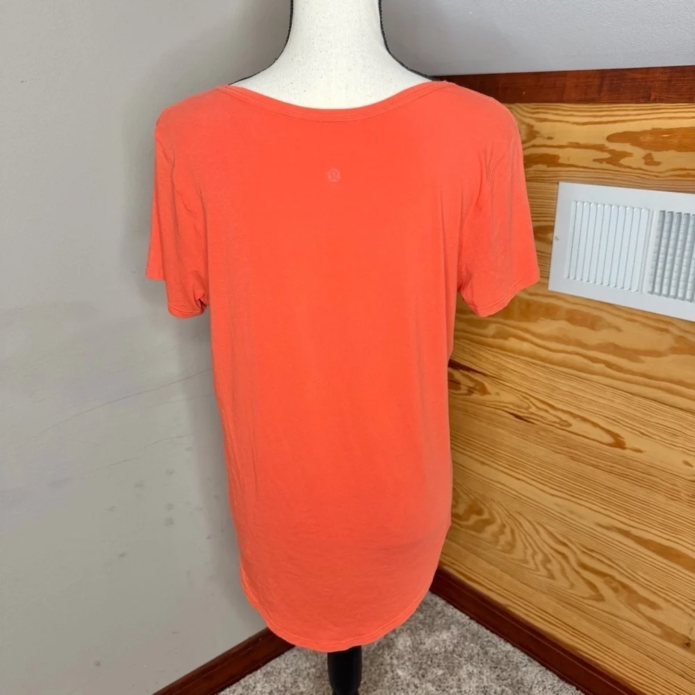 Lululemon Orange Short Sleeve Tee Shirt T-Shirt Athletic Activewear 8